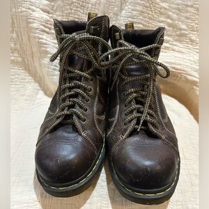 Dr Marten Boots